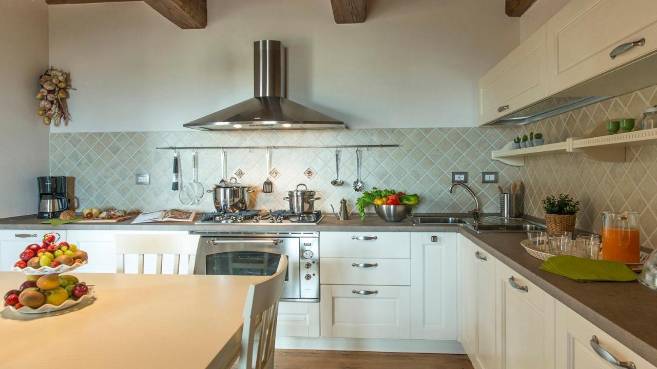 La Vecchia Fonte 15, Emma Villas Вольтерра Экстерьер фото
